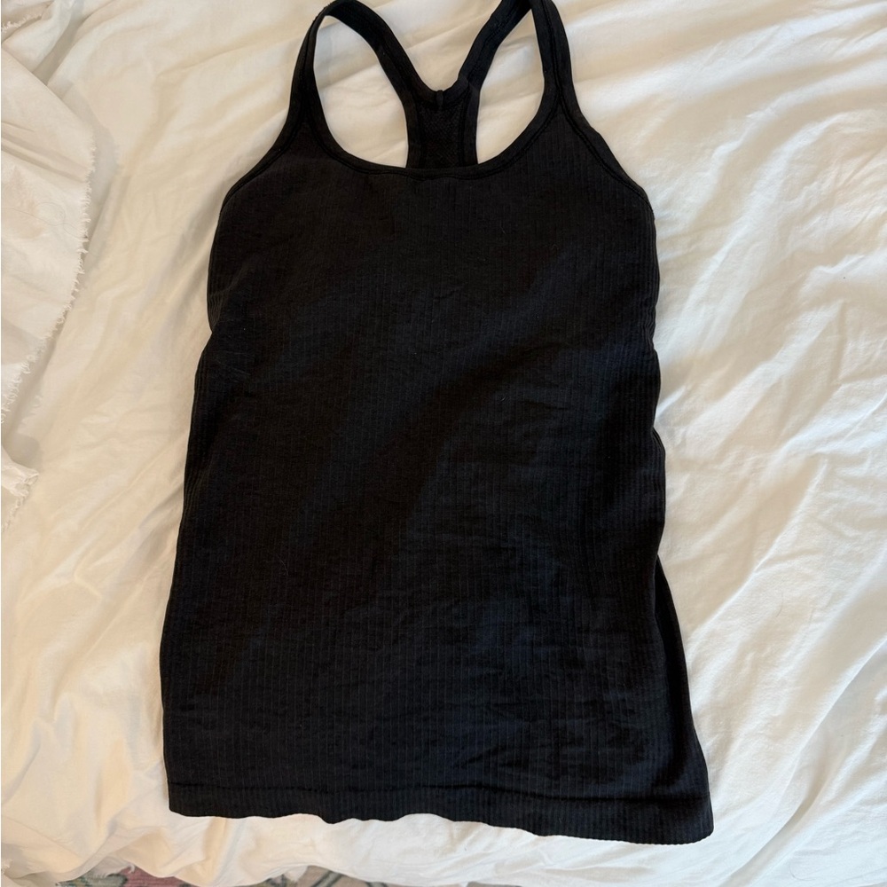Lululemon tank size 6